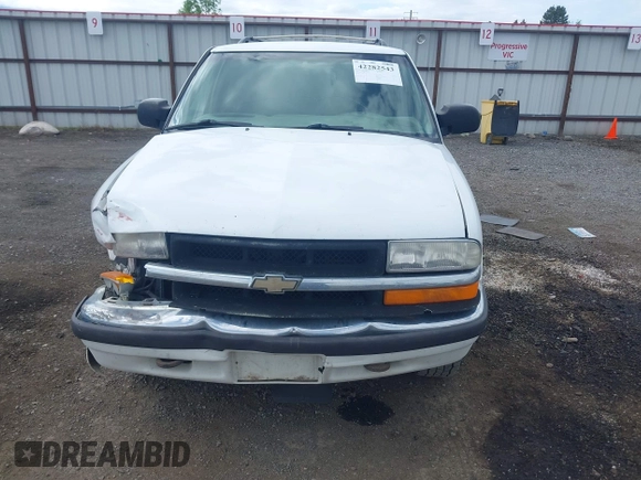 2000 Chevrolet Blazer LT с VIN 1GNDT13W1Y2366880, выставлен на аукционе IAAI как лот 42282543 с пробегом 245 806 миль миль и . История ставок и продаж доступна на DreamBid. Изображение 12.