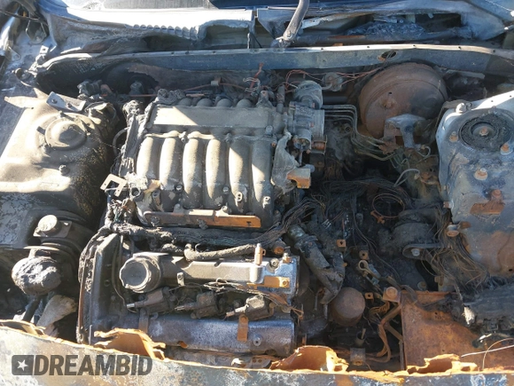 2002 Hyundai XG L with VIN KMHFU45E72A182461, listed as a IAAI auction lot 38121671 with Not Provided miles and . Bid and sale history available at DreamBid. Image 10.