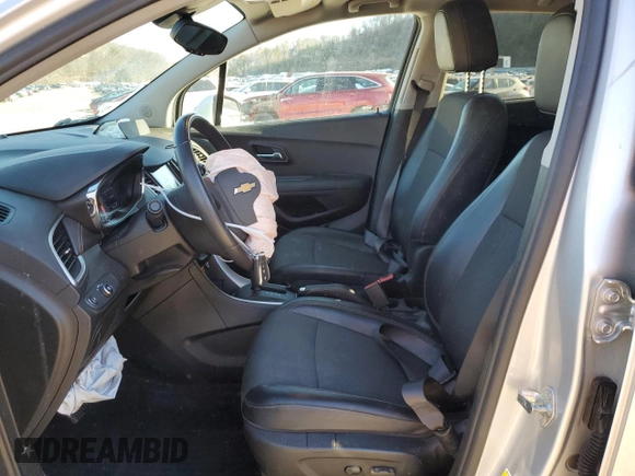 2019 Chevrolet Trax LT z VIN 3GNCJLSB4KL389877, wystawiony jako Copart lot #45202175 z przebiegiem 35 394 mil mil oraz Szkoda całkowita • Salvage title. Historia ofert i sprzedaży dostępna na DreamBid. Obrazek 7.