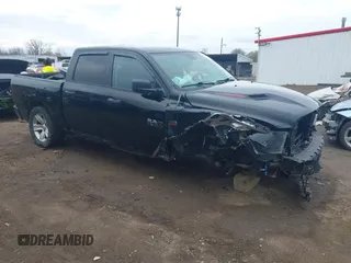2014 Ram 1500 Express z VIN 1C6RR7KT0ES199146, wystawiony jako IAAI lot #42054608 z przebiegiem 237 039 mil mil oraz . Historia ofert i sprzedaży dostępna na DreamBid. Obrazek 1.