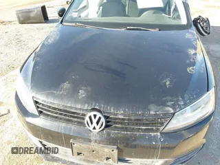 2012 Volkswagen Jetta TDI w/Premium with VIN 3VWLL7AJXCM320123, listed as a IAAI auction lot 41490787 with Not provided miles and . Bid and sale history available at DreamBid. Image 10.