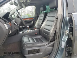 2004 Volkswagen Touareg with VIN WVGCM67L94D006541, listed as a Copart auction lot 50514195 with 132,278 mi miles and Salvage Title. Bid and sale history available at DreamBid. Image 7.