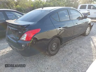2015 Nissan Versa SV with VIN 3N1CN7AP5FL927352, listed as a IAAI auction lot 40702002 with 1 mi miles. Bid and sale history available at carsss.com. Image 4.