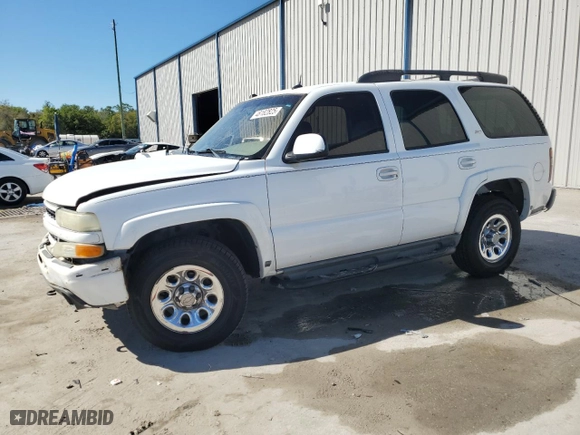 2005 Chevrolet Tahoe Z71 with VIN 1GNEK13T15R128902, listed as a Copart auction lot 48182825 with 203,800 mi miles and Salvage Title. Bid and sale history available at carsss.com. Image 1.