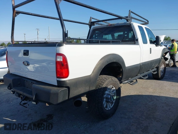 2014 Ford F-350 z VIN 1FT7X3BT4EEA59761, wystawiony jako IAAI lot #42415018 z przebiegiem 104 591 mil mil oraz . Historia ofert i sprzedaży dostępna na DreamBid. Obrazek 4.