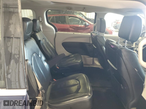 2017 Chrysler Pacifica Limited with VIN 2C4RC1GG7HR812727, listed as a Copart auction lot 63574525 with 172,424 mi miles and Clean title. Bid and sale history available at DreamBid. Image 11.