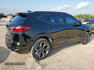 2022 Chevrolet Blazer RS with VIN 3GNKBERS0NS112129, listed as a Copart auction lot 61626575 with 27,600 mi miles and Salvage title. Bid and sale history available at DreamBid. Image 3.