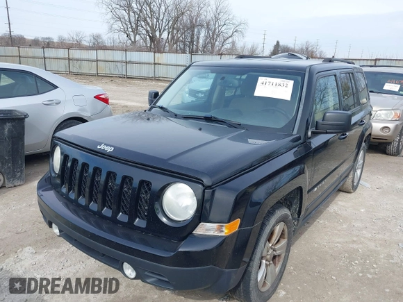 2013 Jeep Patriot Latitude with VIN 1C4NJPFB2DD233848, listed as a IAAI auction lot 41711832 with Not Provided miles. Bid and sale history available at carsss.com. Image 6.