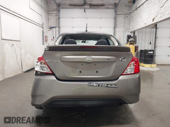 2016 Nissan Versa S с VIN 3N1CN7AP1GL911313, выставлен на аукционе IAAI как лот 42454666 с пробегом 137 236 миль миль и . История ставок и продаж доступна на DreamBid. Изображение 16.