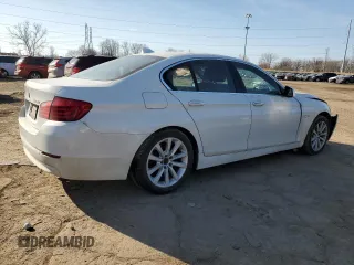 2013 BMW 5 Series 528i xDrive z VIN WBAXH5C51DD107260, wystawiony jako Copart lot #48537275 z przebiegiem 144 959 mil mil oraz Czysty tytuł • Clean title. Historia ofert i sprzedaży dostępna na DreamBid. Obrazek 3.