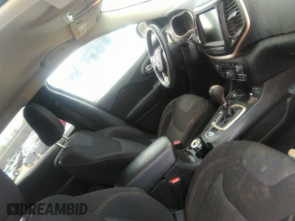 2016 Jeep Cherokee Latitude with VIN 1C4PJMCS5GW206129, listed as a IAAI auction lot 41867870 with 109,092 mi miles and . Bid and sale history available at DreamBid. Image 5.