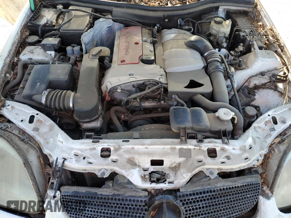 2001 Mercedes-Benz SLK 230 Kompressor с VIN WDBKK49F71F205264, выставлен на аукционе Copart как лот 64061865 с пробегом Не указан миль и Списание • Salvage title. История ставок и продаж доступна на DreamBid. Изображение 11.