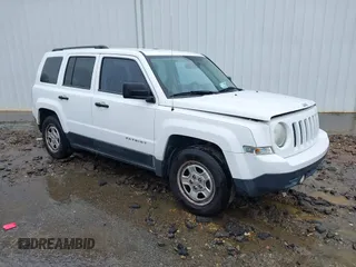 2013 Jeep Patriot Sport with VIN 1C4NJPBA8DD223029, listed as a IAAI auction lot 41765589 with 164,590 mi miles. Bid and sale history available at carsss.com. Image 1.