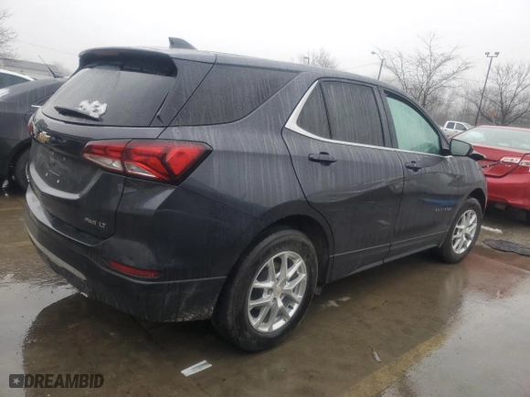 2022 Chevrolet Equinox LT with VIN 2GNAXUEV4N6143308, listed as a Copart auction lot 45022565 with 62,729 mi miles and Salvage Title. Bid and sale history available at carsss.com. Image 3.