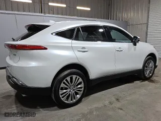 2024 Toyota Venza LE with VIN JTEAAAAH2RJ183626, listed as a Copart auction lot 50416635 with 14,118 mi miles and Clean Title. Bid and sale history available at carsss.com. Image 3.