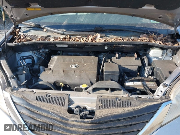 2011 Toyota Sienna LE with VIN 5TDJK3DC9BS012944, listed as a IAAI auction lot 42106998 with 108,700 mi miles. Bid and sale history available at carsss.com. Image 10.