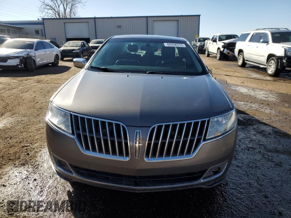 2012 Lincoln MKZ with VIN 3LNHL2JC1CR817332, listed as a Copart auction lot 42258375 with 159,823 mi miles and Salvage Title. Bid and sale history available at DreamBid. Image 5.