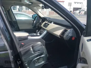 2014 Land Rover Range Rover Sport HSE with VIN SALWR2WF6EA328976, listed as a IAAI auction lot 42091857 with 135,407 mi miles. Bid and sale history available at carsss.com. Image 5.