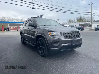 2015 Jeep Grand Cherokee Laredo with VIN 1C4RJFAGXFC233877, listed as a Copart auction lot 54858775 with 231,505 mi miles and Clean Title. Bid and sale history available at carsss.com. Image 1.