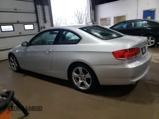 2009 BMW 3 Series 328i xDrive z VIN WBAWV53599P081291, wystawiony jako Copart lot #54995815 z przebiegiem 94 104 mil mil oraz Czysty tytuł • Clean title. Historia ofert i sprzedaży dostępna na DreamBid. Obrazek 2.