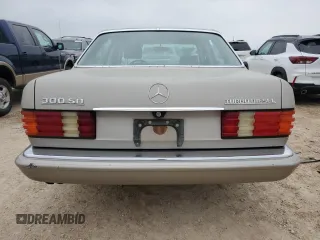 1984 Mercedes-Benz 300 with VIN WDBCB20B7EA028754, listed as a Copart auction lot 50339135 with 152,033 mi miles and Salvage Title. Bid and sale history available at DreamBid. Image 6.