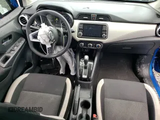 2021 Nissan Versa SV z VIN 3N1CN8EV1ML864794, wystawiony jako Copart lot #56690095 z przebiegiem 64 803 mil mil oraz Szkoda całkowita • Salvage title. Historia ofert i sprzedaży dostępna na DreamBid. Obrazek 8.