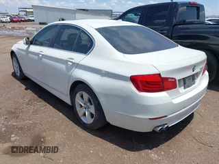 2012 BMW 5 Series 528i z VIN WBAXG5C58CDX02771, wystawiony jako IAAI lot #42426252 z przebiegiem Nie podano mil oraz . Historia ofert i sprzedaży dostępna na DreamBid. Obrazek 3.