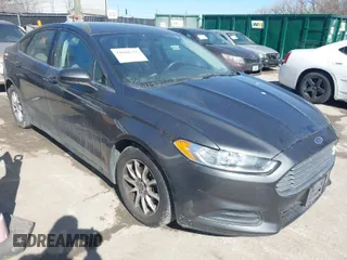 2015 Ford Fusion S with VIN 1FA6P0G76F5102168, listed as a IAAI auction lot 41662439 with 248,095 mi miles. Bid and sale history available at carsss.com. Image 1.
