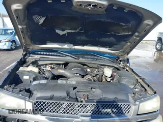 2003 Chevrolet Silverado 1500 LT with VIN 2GCEK19T431351084, listed as a IAAI auction lot 41995382 with 235,033 mi miles and . Bid and sale history available at DreamBid. Image 10.