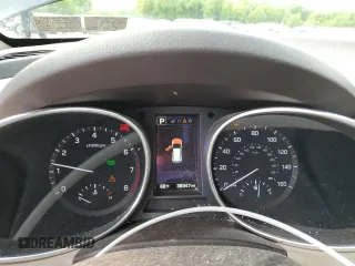 2017 Hyundai Santa Fe 2.4L z VIN 5XYZUDLB1HG412675, wystawiony jako Copart lot #57169045 z przebiegiem 38 947 mil mil oraz Szkoda całkowita • Salvage title. Historia ofert i sprzedaży dostępna na DreamBid. Obrazek 9.