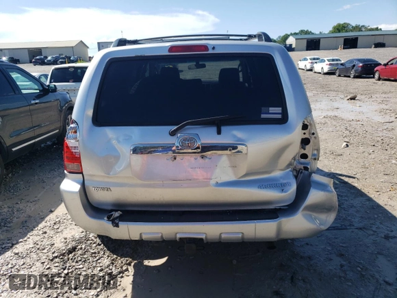2006 Toyota 4Runner SR5 z VIN JTEBU14R560082176, wystawiony jako Copart lot #56339665 z przebiegiem 235 666 mil mil oraz Szkoda całkowita • Salvage title. Historia ofert i sprzedaży dostępna na DreamBid. Obrazek 6.