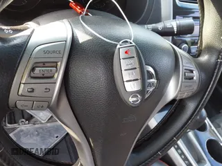2014 Nissan Altima SV with VIN 1N4AL3AP0EC131305, listed as a IAAI auction lot 42004966 with 213,947 mi miles and . Bid and sale history available at carsss.com. Image 11.