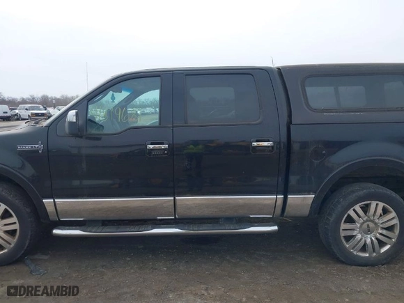 2006 Lincoln Mark LT with VIN 5LTPW18576FJ20531, listed as a IAAI auction lot 41819681 with NaN miles. Bid and sale history available at carsss.com. Image 14.