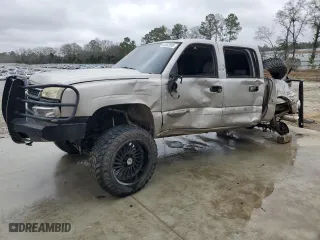 2005 Chevrolet Silverado 1500 LS with VIN 2GCEK13T951257195, listed as a Copart auction lot 44452835 with 243,299 mi miles and Non Repairable. Bid and sale history available at carsss.com. Image 1.