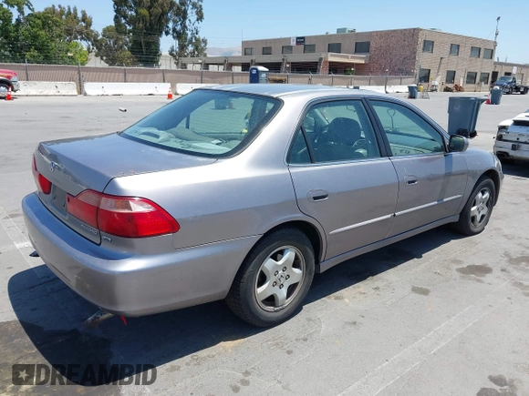 2000 Honda Accord EX с VIN 1HGCG1654YA065541, выставлен на аукционе IAAI как лот 42414986 с пробегом 158 544 миль миль и . История ставок и продаж доступна на DreamBid. Изображение 4.