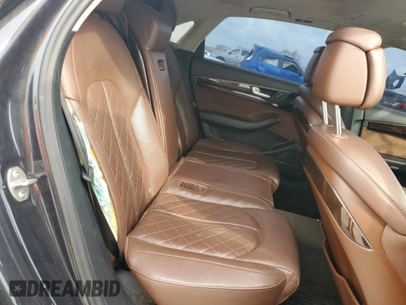 2015 Audi A8 3.0T z VIN WAU3GAFD2FN026312, wystawiony jako Copart lot #53914905 z przebiegiem Nie podano mil oraz Szkoda całkowita • Salvage title. Historia ofert i sprzedaży dostępna na DreamBid. Obrazek 10.