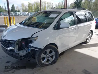 2014 Toyota Sienna LE AAS with VIN 5TDKK3DC4ES505293, listed as a IAAI auction lot 42021409 with 70,319 mi miles. Bid and sale history available at carsss.com. Image 17.