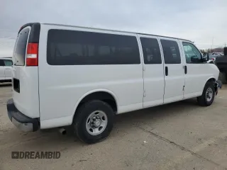 2017 Chevrolet Express Passenger LT z VIN 1GAZGPFG5H1340095, wystawiony jako Copart lot #44379845 z przebiegiem 154 620 mil mil oraz Szkoda całkowita • Salvage title. Historia ofert i sprzedaży dostępna na DreamBid. Obrazek 3.