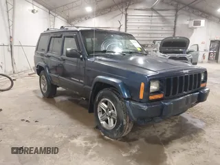 2000 Jeep Cherokee Classic with VIN 1J4FF58SXYL142372, listed as a IAAI auction lot 41820743 with 131,526 mi miles. Bid and sale history available at carsss.com. Image 1.