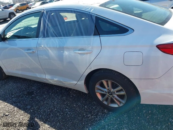 2017 Hyundai Sonata SE with VIN 5NPE24AFXHH532624, listed as a IAAI auction lot 41390936 with 117,254 mi miles. Bid and sale history available at carsss.com. Image 14.