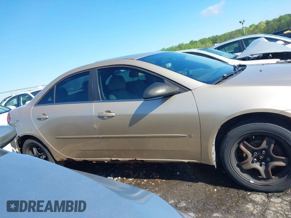 2007 Pontiac G6 with VIN 1G2ZG58B274268688, listed as a IAAI auction lot 41995648 with 235,516 mi miles. Bid and sale history available at carsss.com. Image 13.