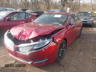 2013 Lincoln MKZ with VIN 3LN6L2J91DR823046, listed as a IAAI auction lot 41096934 with 131,015 mi miles. Bid and sale history available at carsss.com. Image 2.