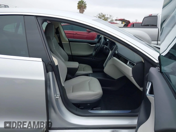 2016 Tesla Model S 90D with VIN 5YJSA1E23GF138925, listed as a IAAI auction lot 42408676 with 48,399 mi miles and . Bid and sale history available at DreamBid. Image 5.