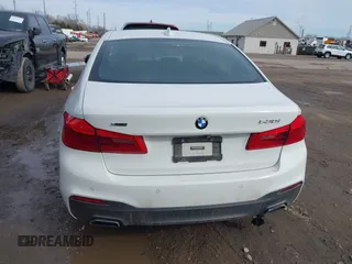2018 BMW 5 Series 530i xDrive with VIN WBAJA7C58JWC76331, listed as a IAAI auction lot 41586204 with 86,578 mi miles. Bid and sale history available at carsss.com. Image 16.