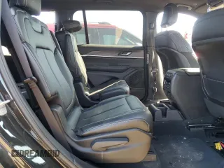 2024 Jeep Grand Cherokee Limited z VIN 1C4RJKBG1R8504016, wystawiony jako Copart lot #49071215 z przebiegiem Nie podano mil oraz Czysty tytuł • Clean title. Historia ofert i sprzedaży dostępna na DreamBid. Obrazek 11.