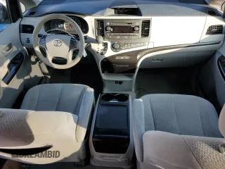 2014 Toyota Sienna LE AAS with VIN 5TDKK3DC8ES517561, listed as a Copart auction lot 86393114 with 212,231 mi miles and Clean Title. Bid and sale history available at DreamBid. Image 8.