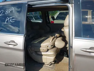2007 Honda Odyssey Touring z VIN 5FNRL38897B051888, wystawiony jako IAAI lot #42297964 z przebiegiem Nie podano mil oraz . Historia ofert i sprzedaży dostępna na DreamBid. Obrazek 8.