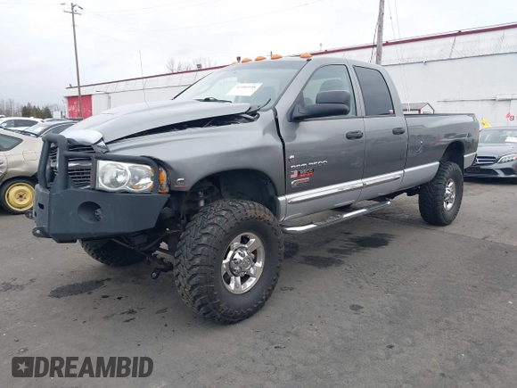 2005 Dodge 3500 SLT z VIN 3D7LS38C25G773780, wystawiony jako IAAI lot #41580108 z przebiegiem 195 662 mil mil oraz . Historia ofert i sprzedaży dostępna na DreamBid. Obrazek 19.