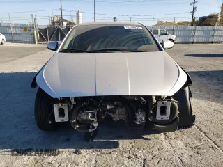 2019 Hyundai Elantra SE with VIN 5NPD74LF3KH418062, listed as a Copart auction lot 41424835 with 76,288 mi miles and Salvage Title. Bid and sale history available at DreamBid. Image 5.