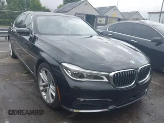 2018 BMW 7 Series 750i z VIN WBA7F0C59JGM23945, wystawiony jako IAAI lot #42236737 z przebiegiem 65 576 mil mil oraz . Historia ofert i sprzedaży dostępna na DreamBid. Obrazek 1.